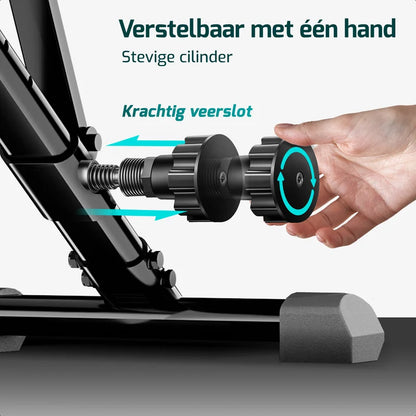 Sterke, verstelbare fitnessbank die inklapbaar is en tot 300 kg kan dragen. Handig voor thuisgebruik en opslag.